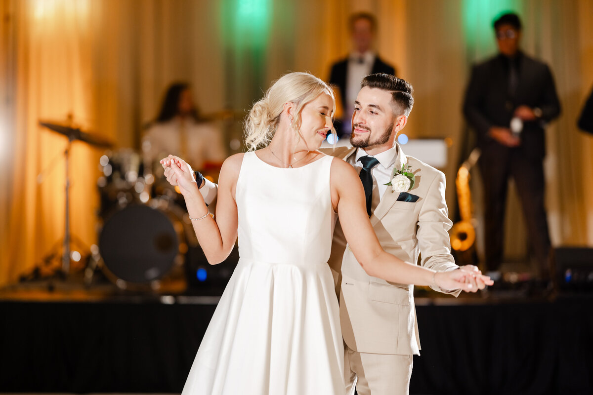 montage-summer-park-city-catholic-wedding-pepper-nix-loganwalkerphoto-419L-2354