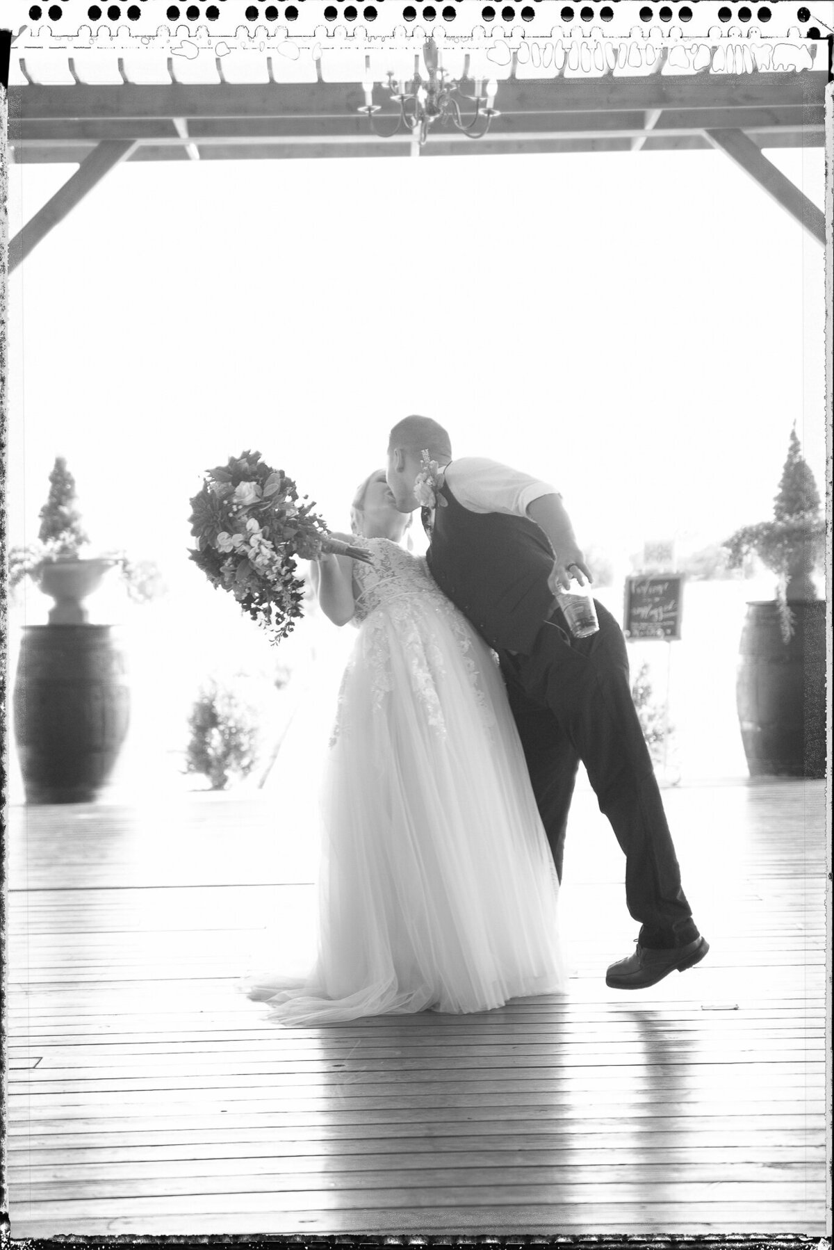 reception _ alaynna ann schwartz _ harpors vinyard _ iowa photographer _ playlife photography_0411