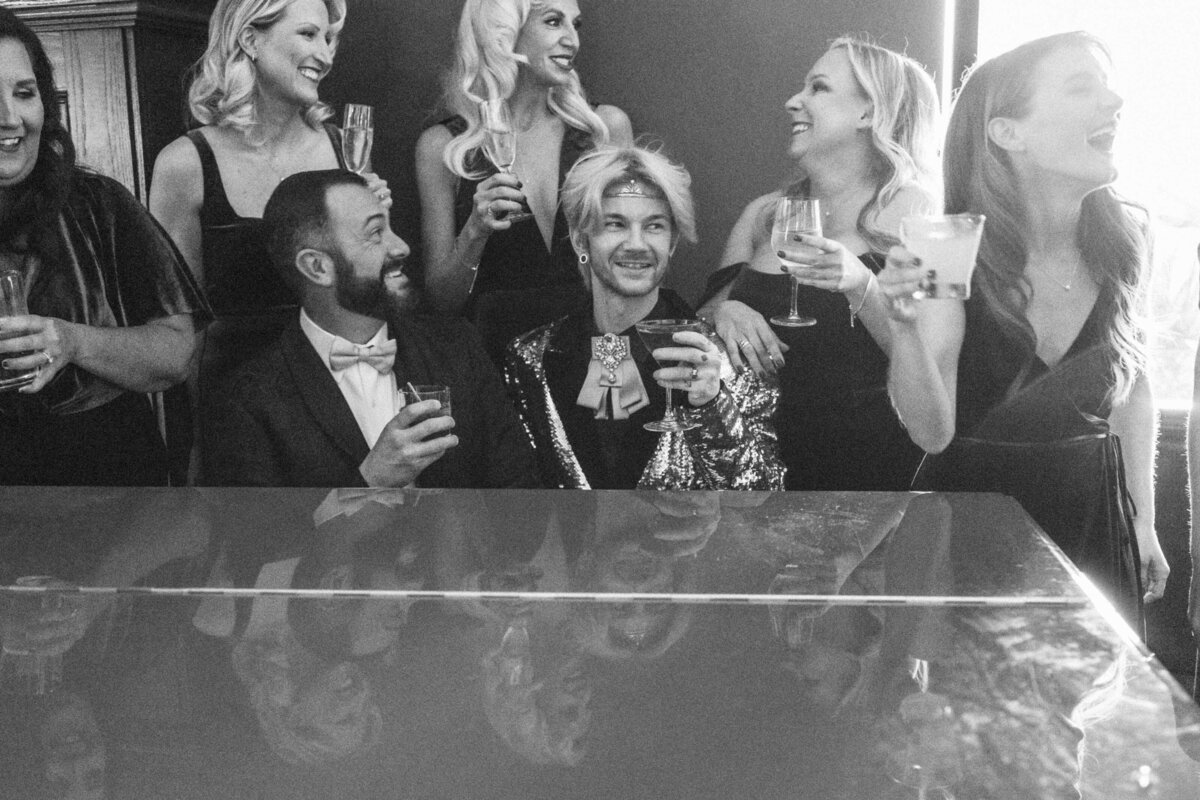 grooms-with-wedding-party