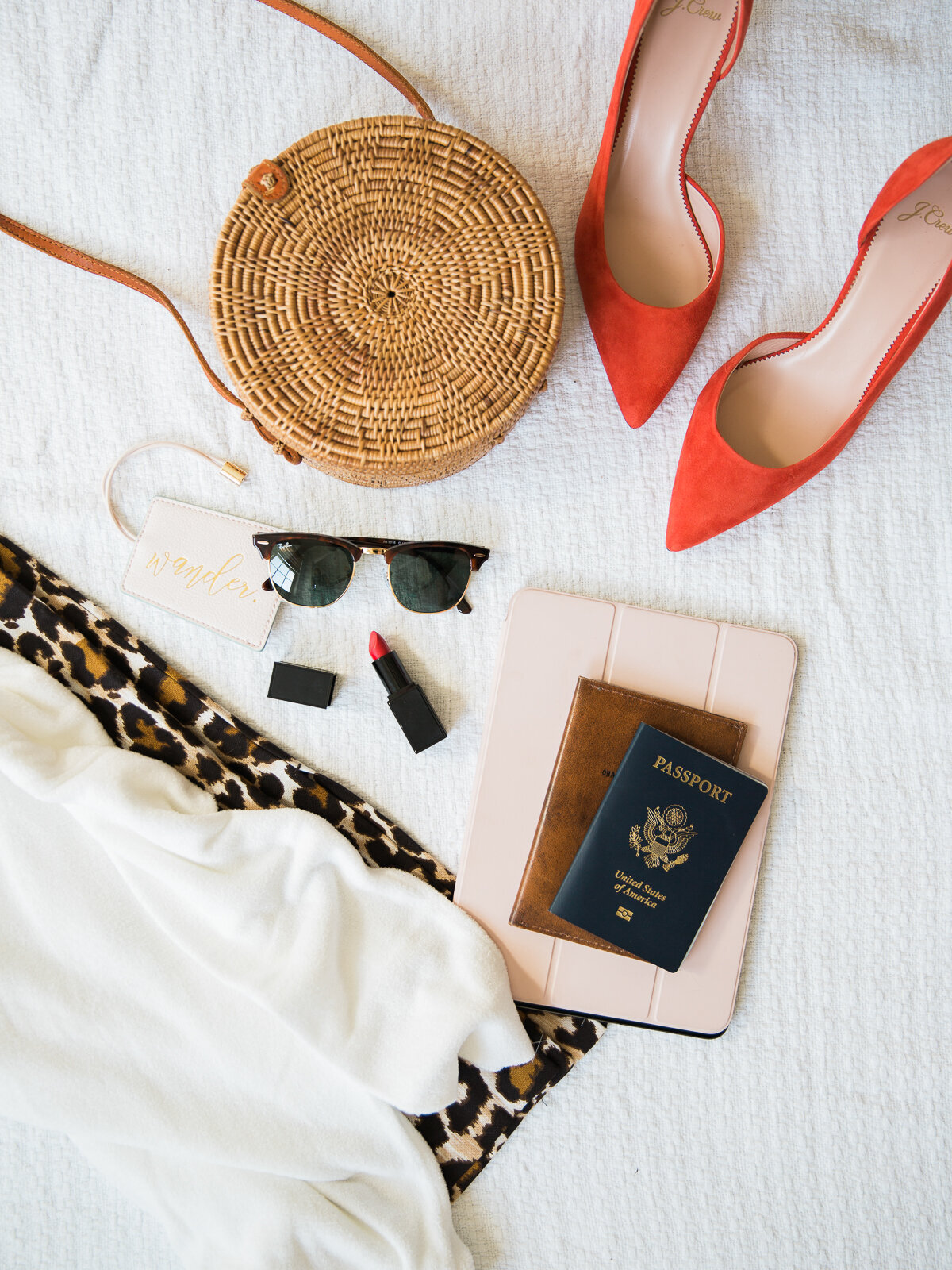 Coral_Social-Squares_Styled-Stock_01116