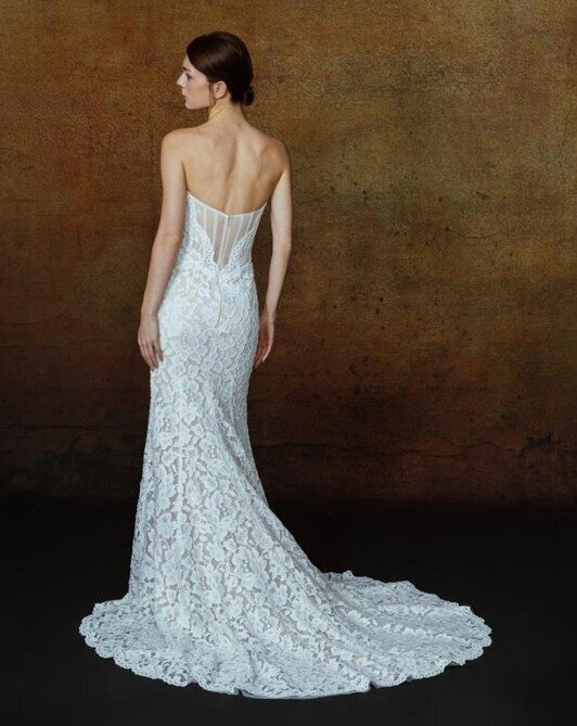 Fitted Lace Wedding Dress