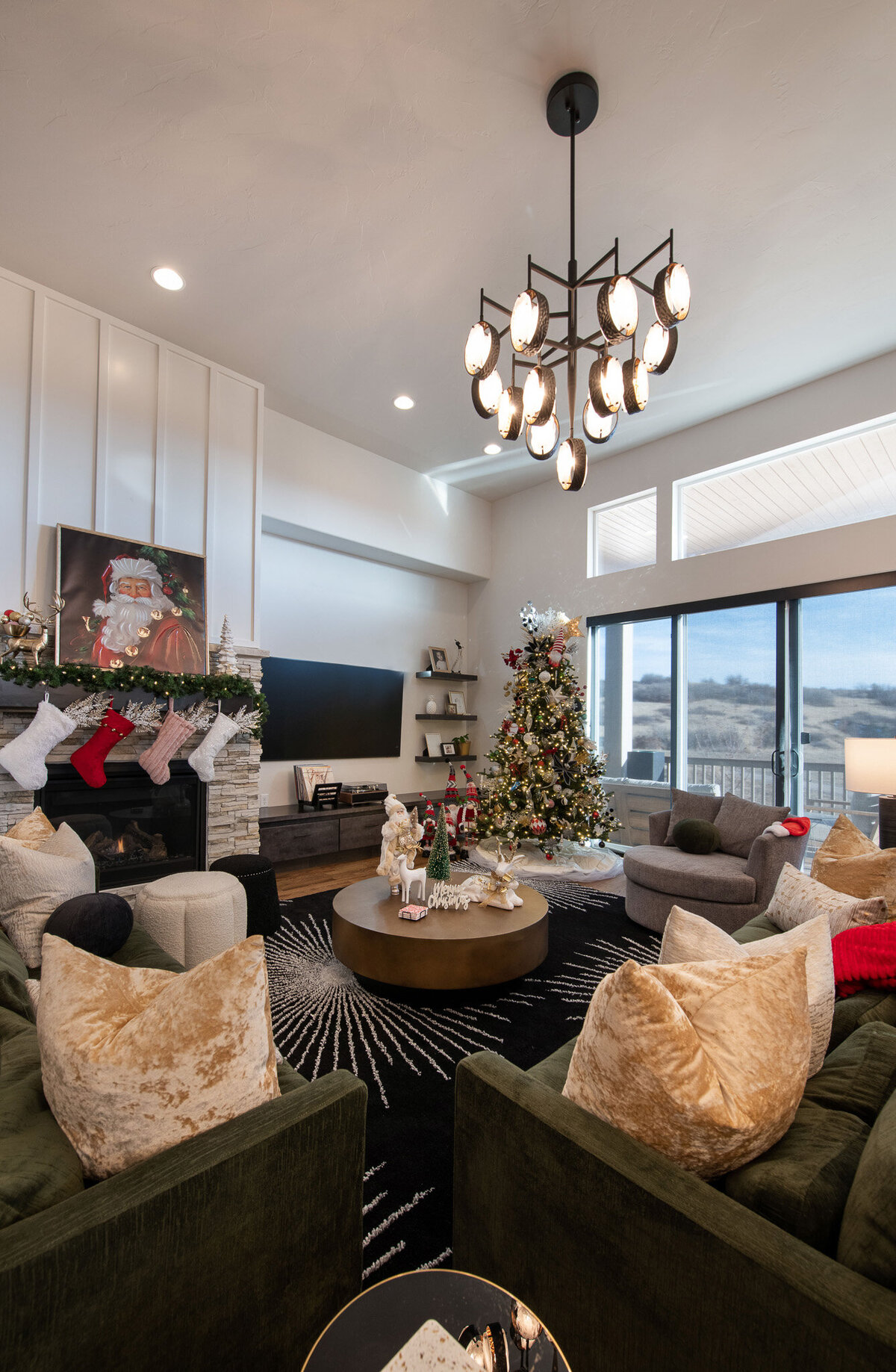Interiors-by-Bethany-Professional-Christmas-Decor-Colorado-Springs-1