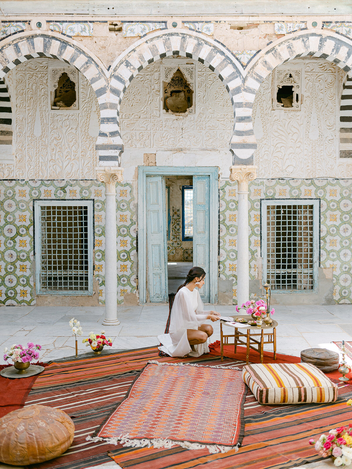 Oriental mystery fashion shoot at palais Ben Ayed - Tunisia - Veronique Lorre Destination artistic direction florist6