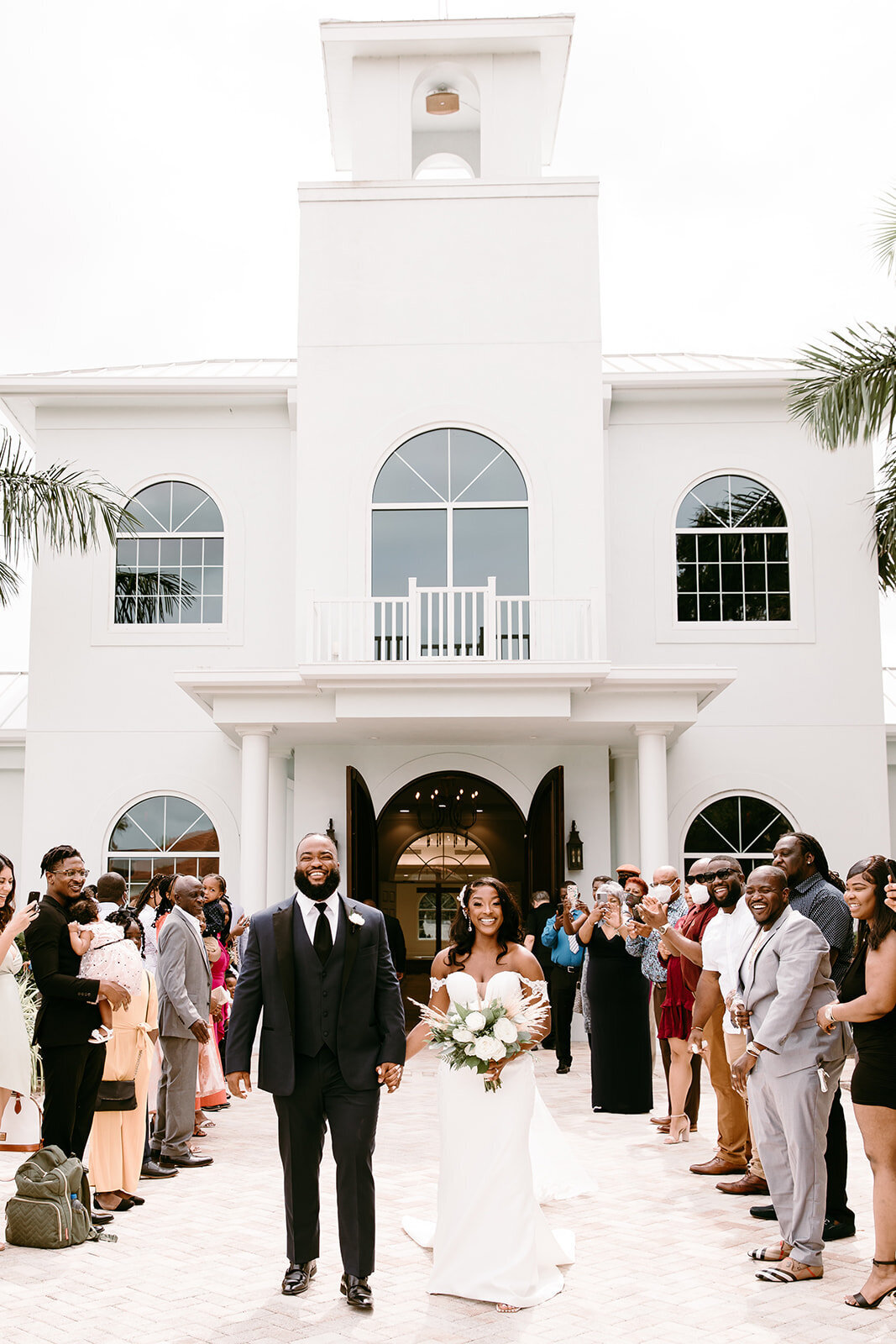 jessica-cruz-photography-harborside-chapel-elope-tampa-chantilly-chic-19