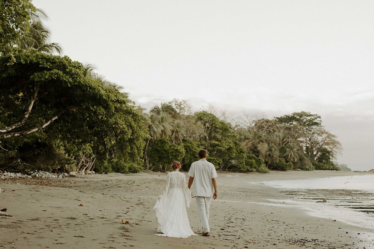 Encanta La Vida_Costa Rica_Destination Wedding_Osa Peninsula_Zoe Steindl_Photography_Tonya Szele Events_Nicole Symer _ Grayson Nance_Nicole Nance Events026