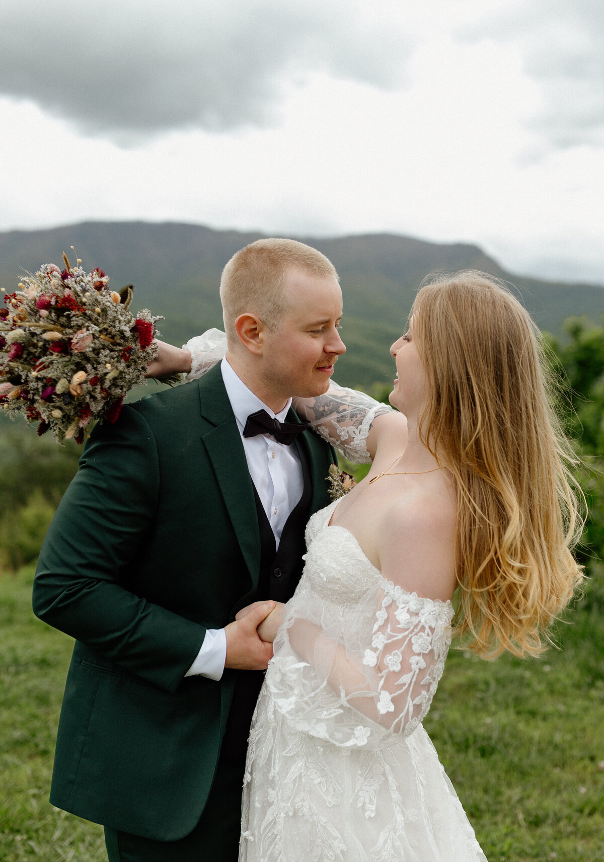 meg-thompon-photography-gatlinburg-wedding-lauren-matt-392