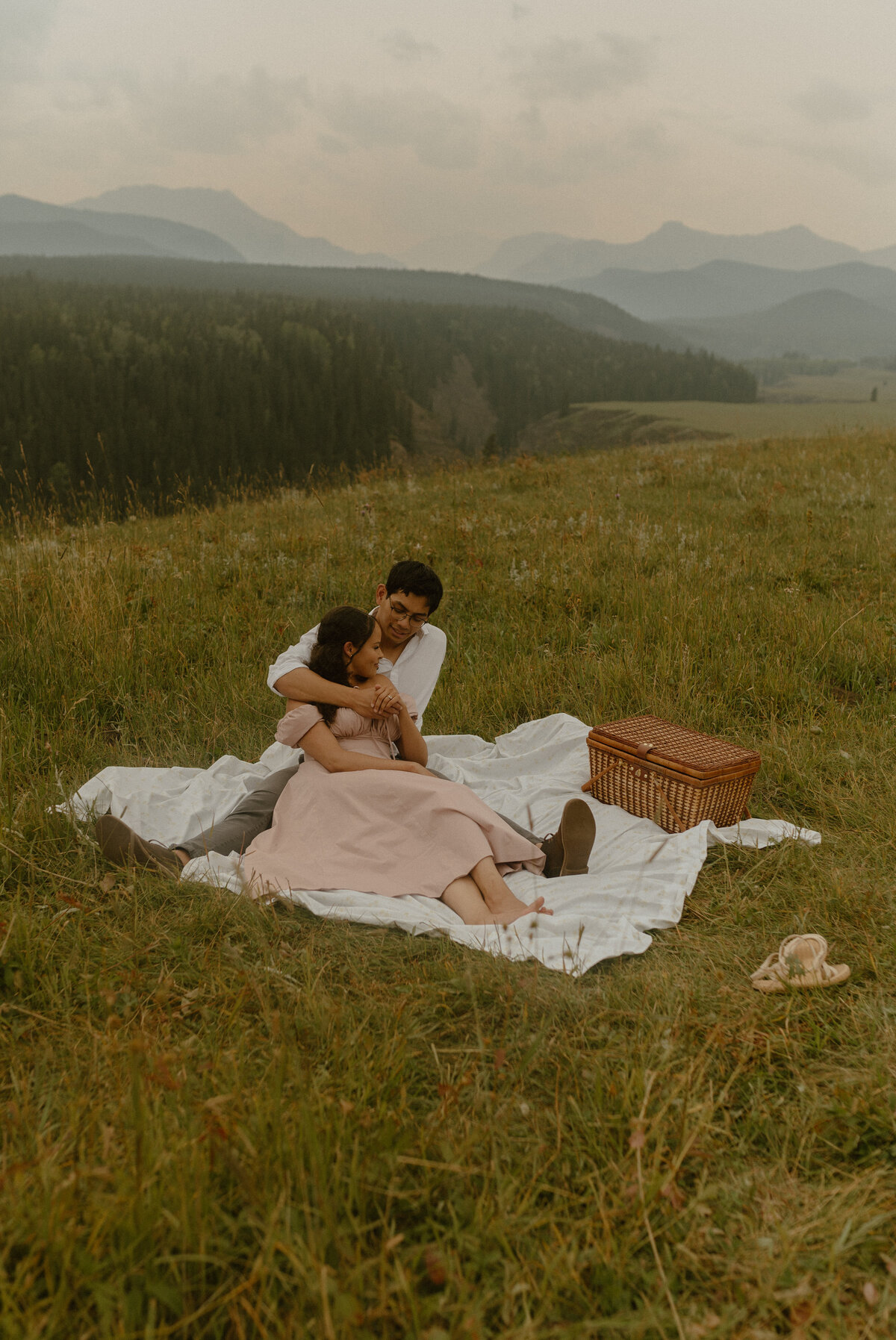 summer-picnic-engagement-147
