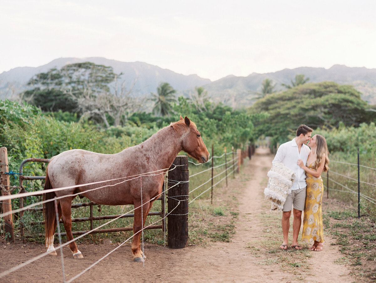 Mackenzie+Blake | Hawaii Wedding & Lifestyle Photography | Ashley Goodwin Photography