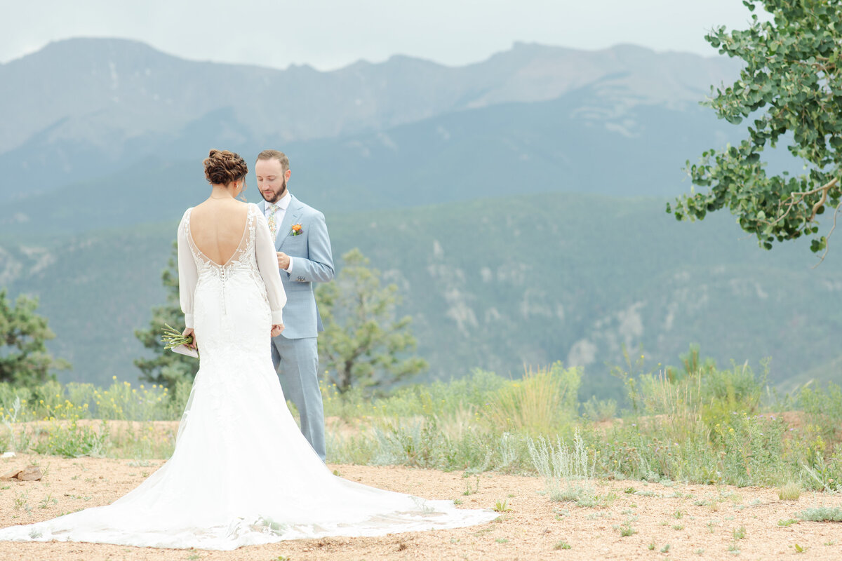 First look photos of mountain wedding in Colorado.