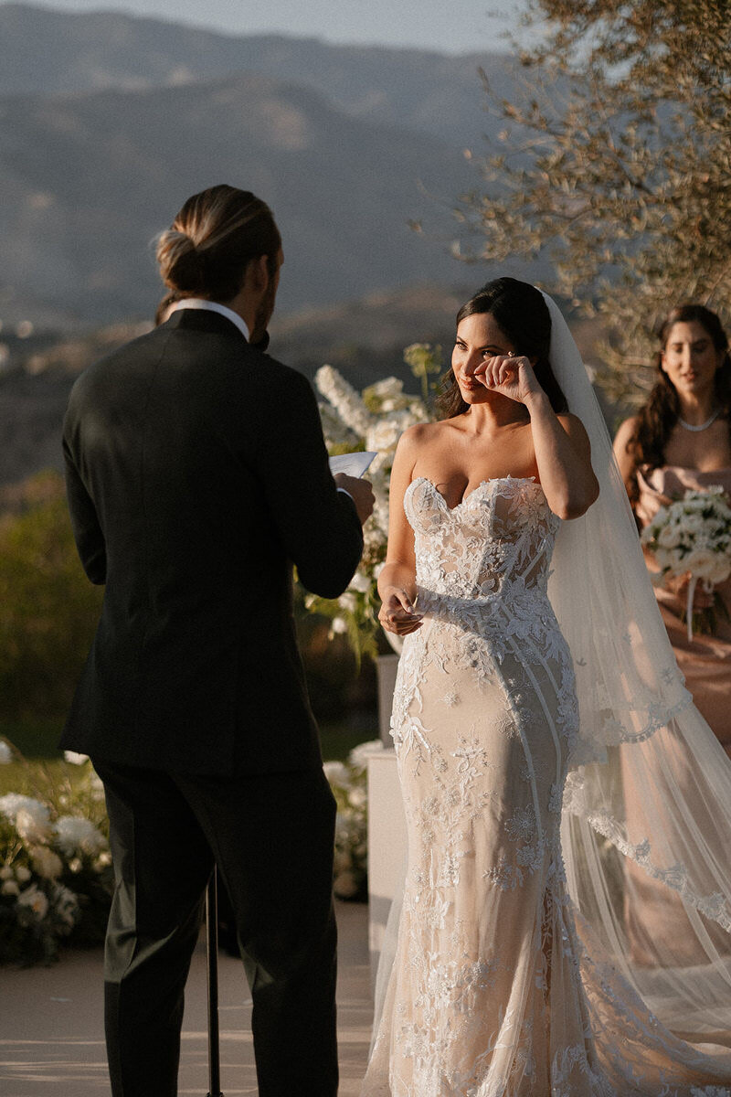 wedding-ceremony-vows-bride-crying-south-spain-laurianevega