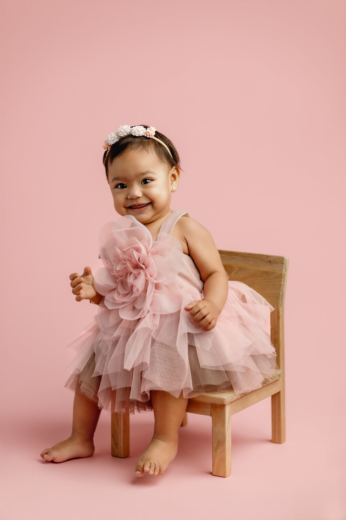 best NWA cake smash photographer, NW Arkansas baby portraits, baby photography NW Arkansas, baby photographer near me Fayetteville AR