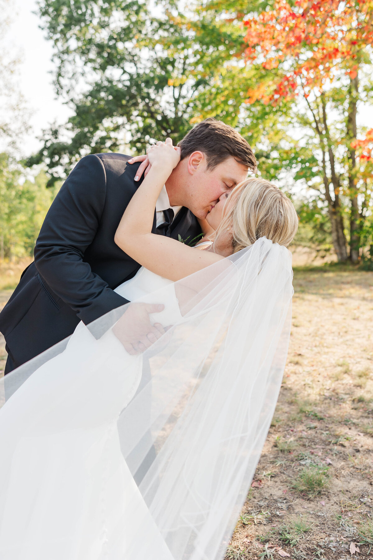 Leah Rohde Photography Traverse City Wedding Photographer Northern Michigan Engagement Weddings Lifestyle Photographer Photography Educator Photography Education39