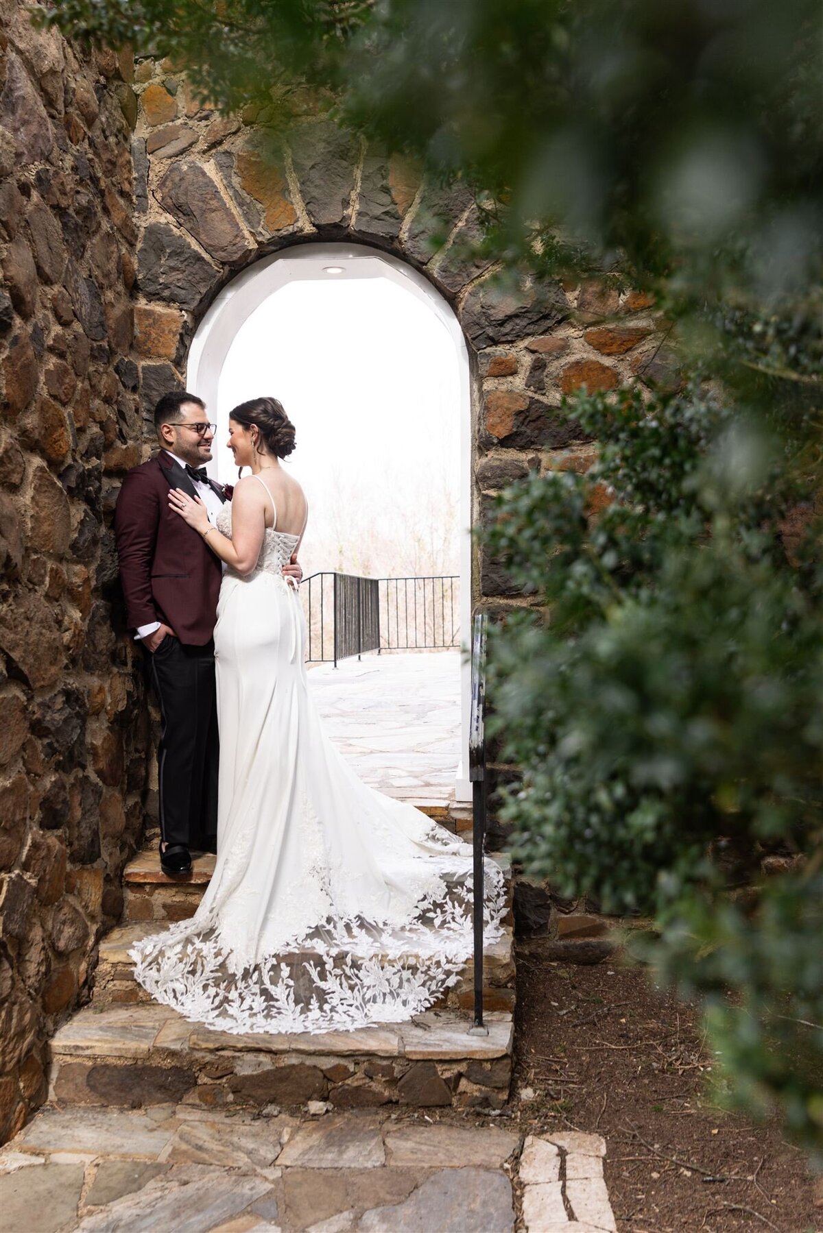 Rebecca & Mike_Sneak Peek-100CANON7_websize