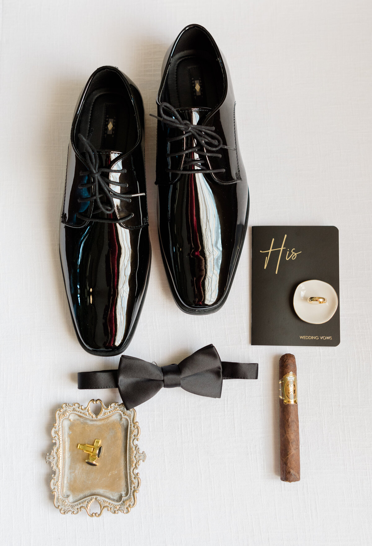 luxury-wedding-mens-details