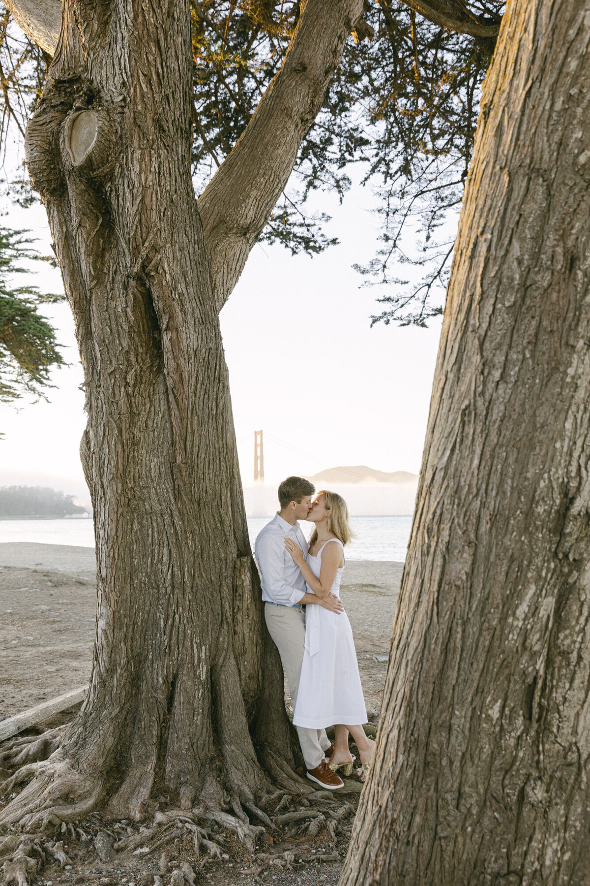 PERRUCCIPHOTO_CRISSY_FEILD_BEACH_ENGAGEMENT6