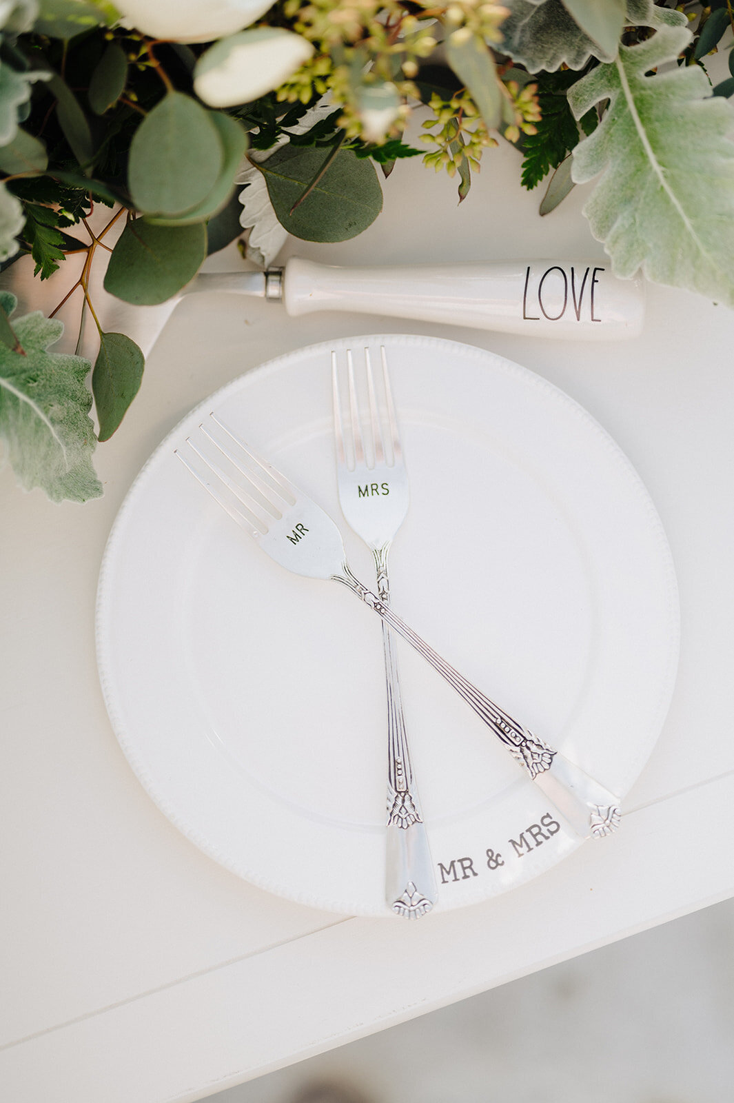 mcneile-photography-pass-a-grille-beach-elopement-chantilly-chic-celebrations-2