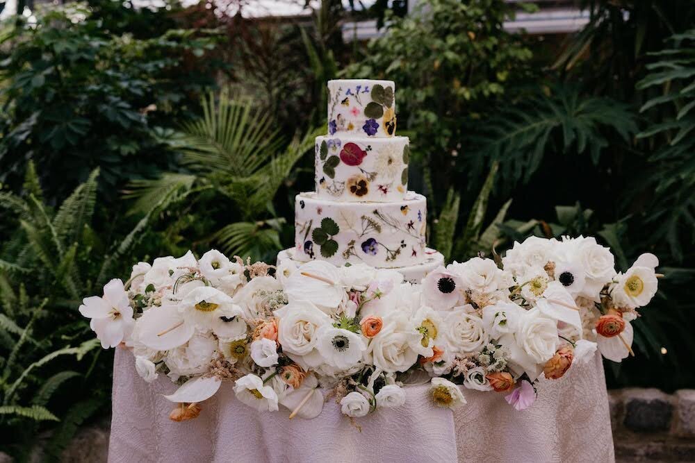 Melissa-Logan-Whimsical-Greenhouse-Philadelphia-Wedding-flowers-by-Sebesta-Design19