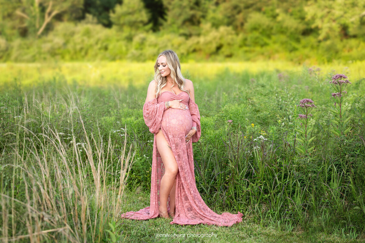 chester-county-maternity-wildflower (1)