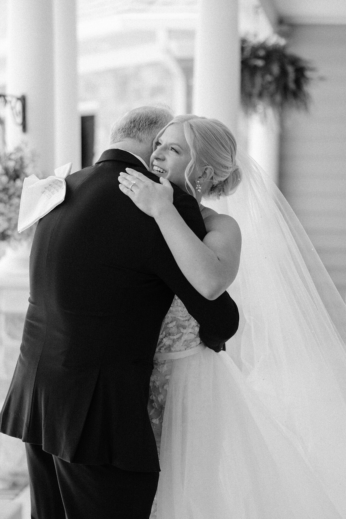 Oak-pointe-country-club-wedding_1376