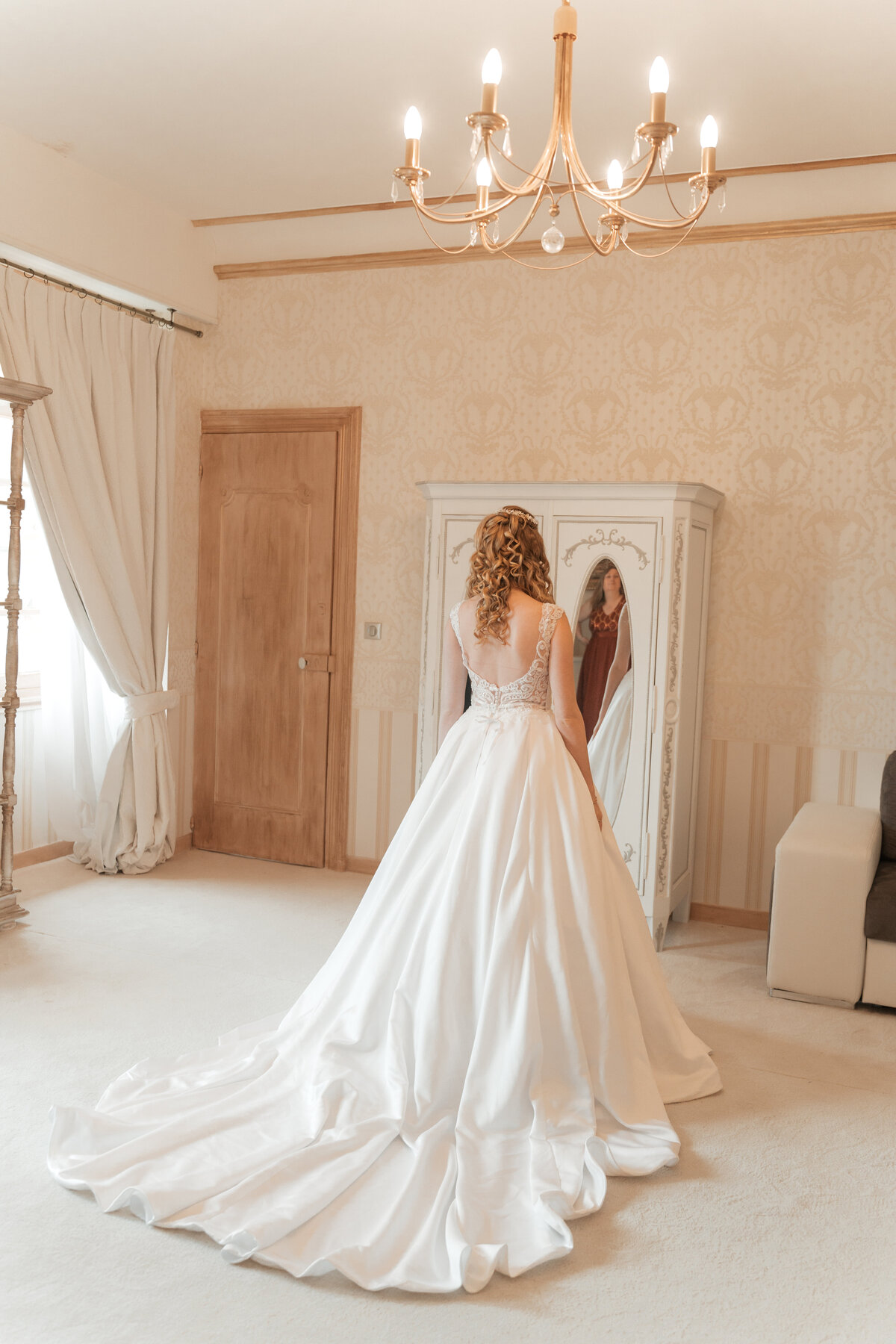 photographe gien aurore photographe chateau beaujeu wedding photographer loiret preparation mariée