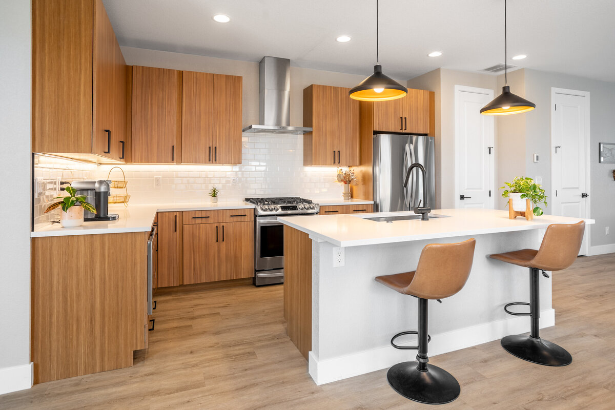 BDStudios_4448_S_Acoma_Street_12