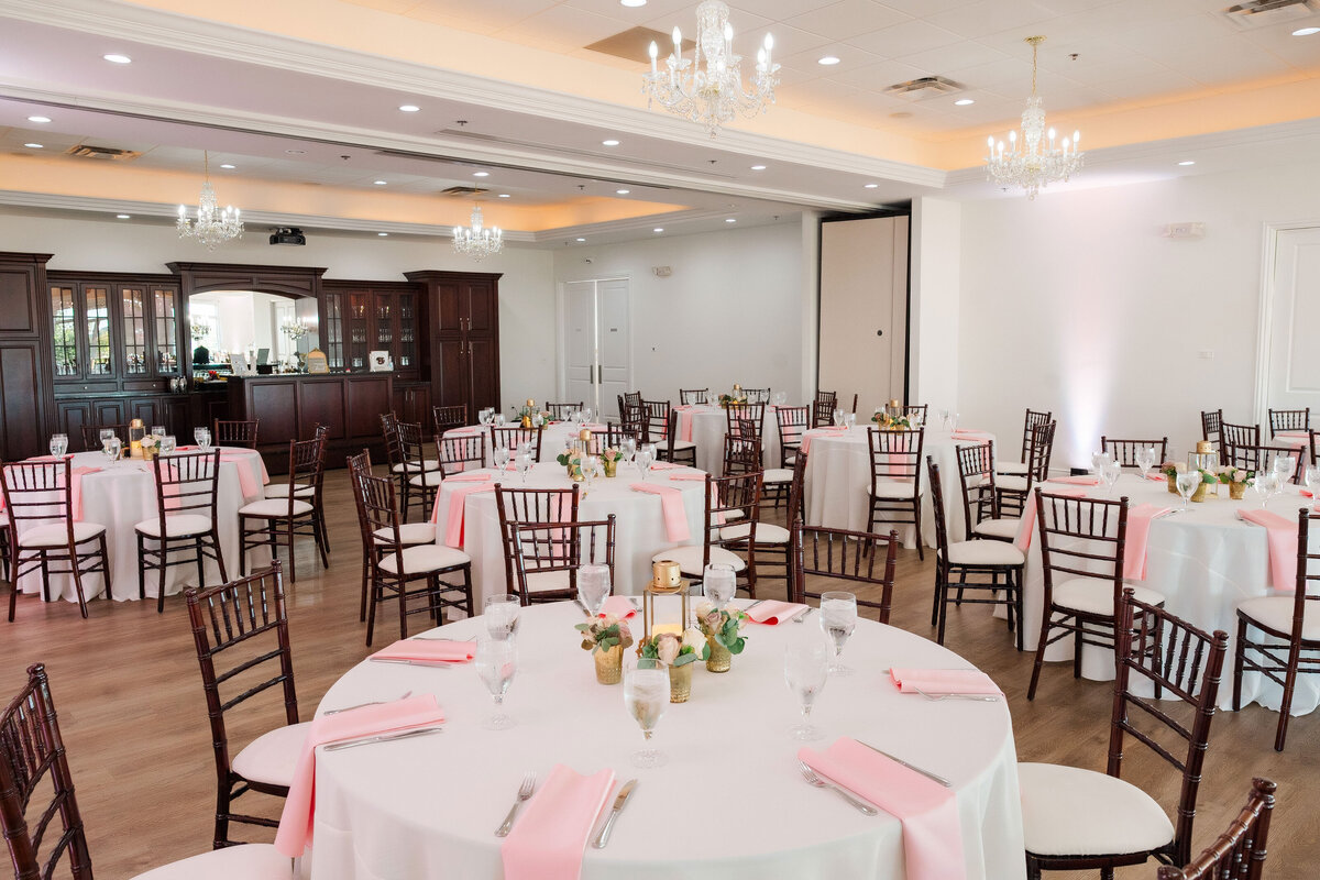 wedding reception space location at twelve oaks mansion