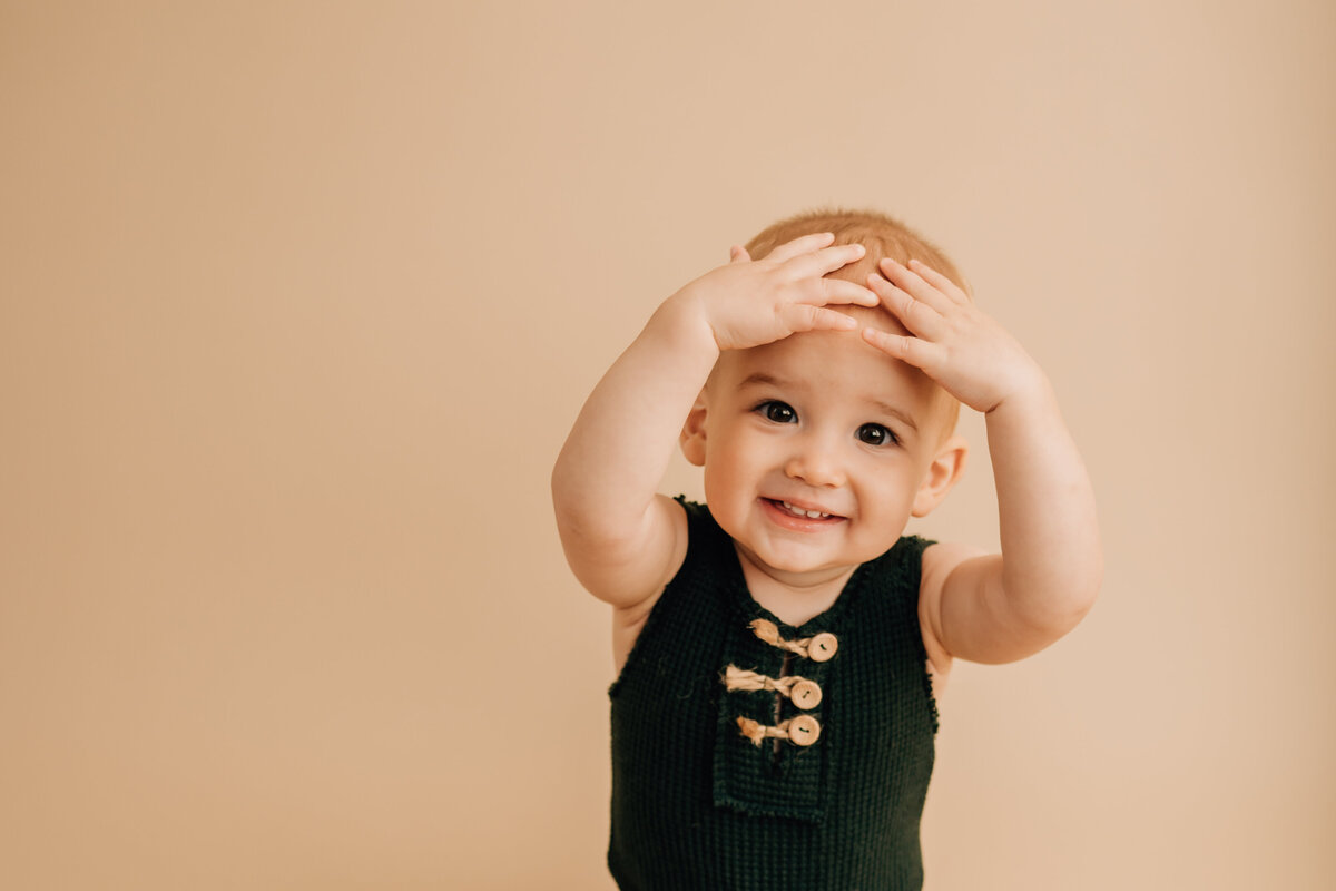 Canton CT Cake Smash Photographer | Connecticut First Birthday Photography-2