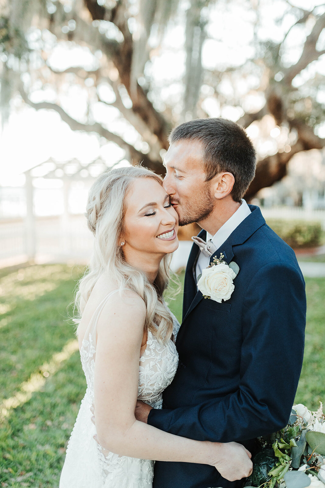 ashley-izquierdo-palmetto-bed-and-breakfast-elopement-chantilly-chic-celebrations-4