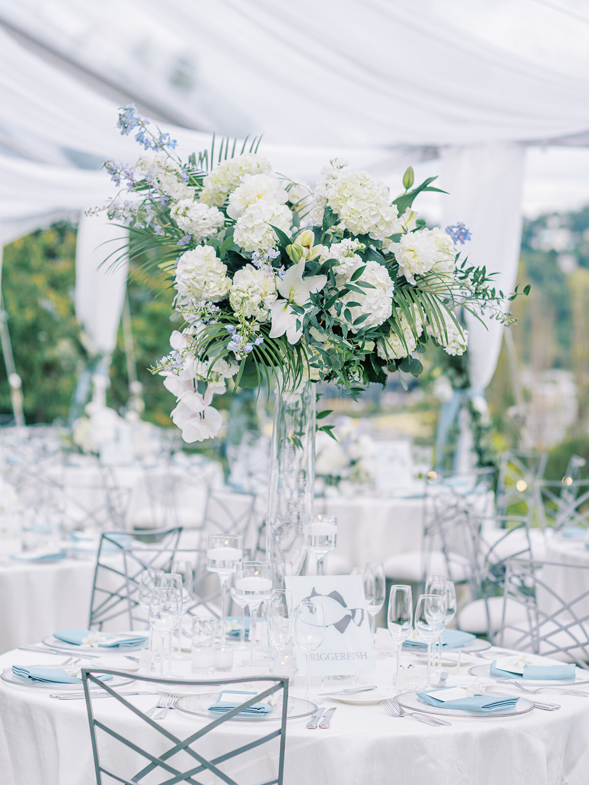 Luxurious-White-Admirals-House-Wedding-Flora-Nova-Design-Seattle-00016