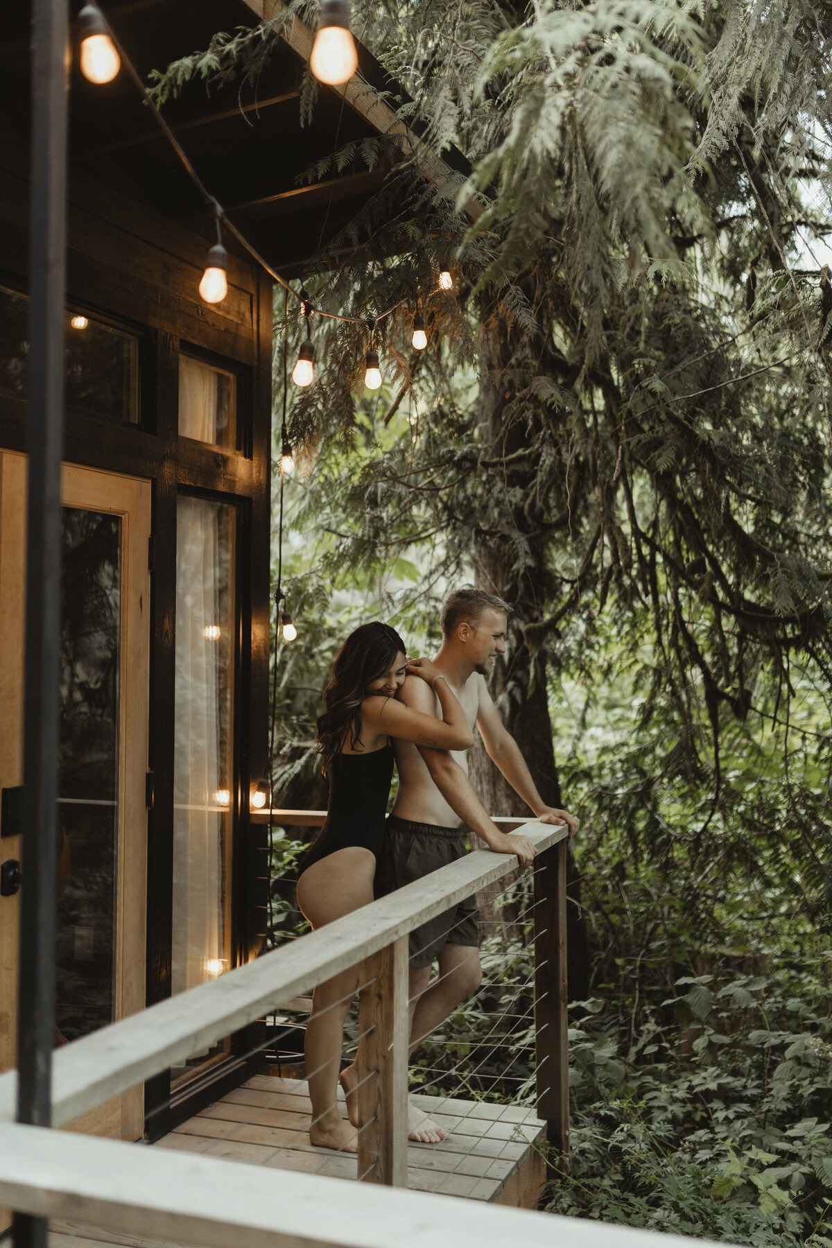 casualcouplesinhomesessionkansascityphotographer-71