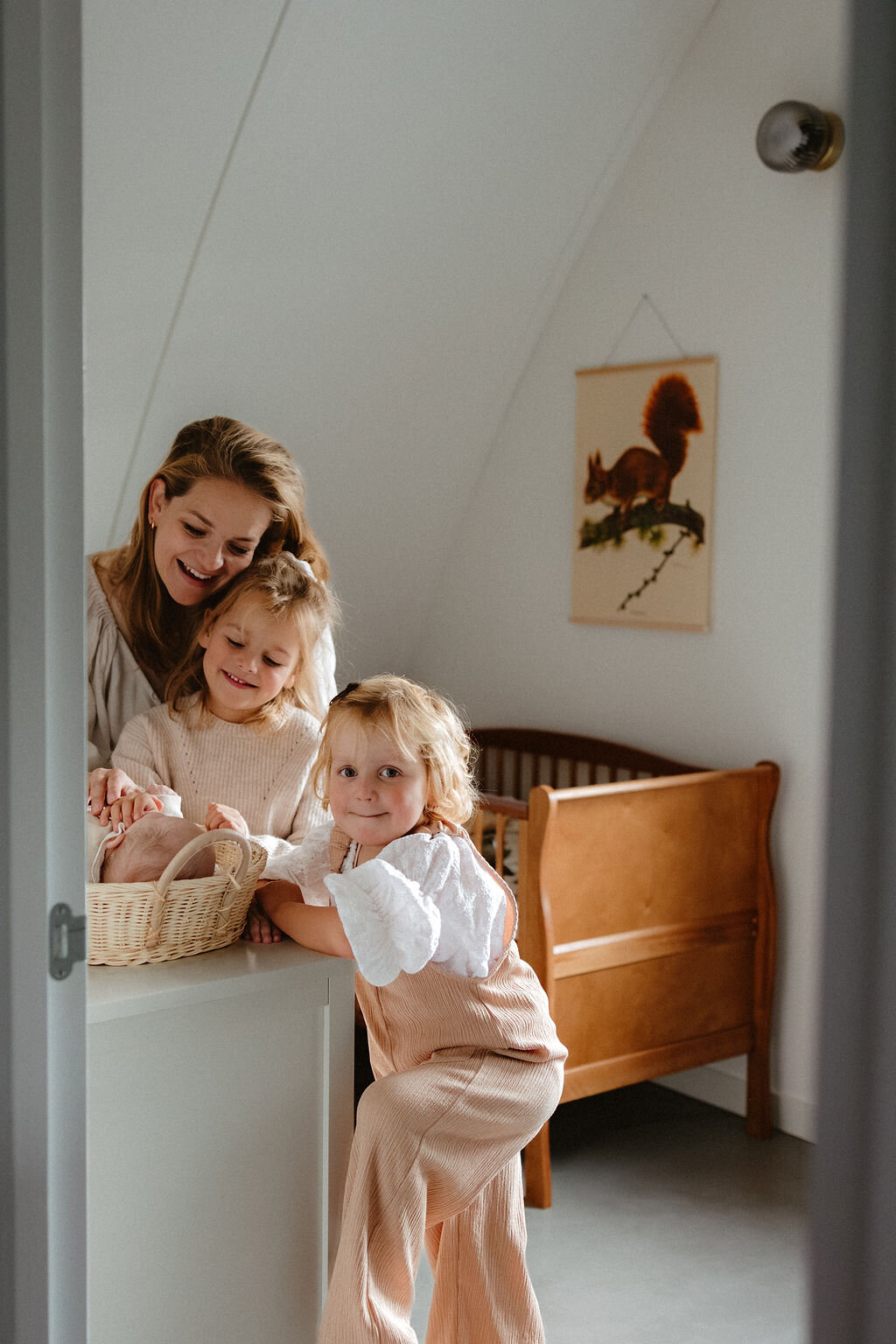 Newborn fotoshoot met gezin thuis