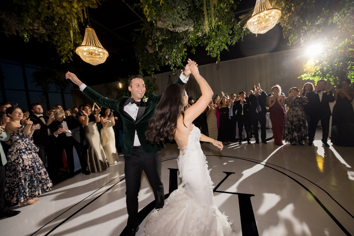 Ed and Aileen Photography Chicago Illinois Digital Film Wedding Engagement Photographers Destination 167 Events23