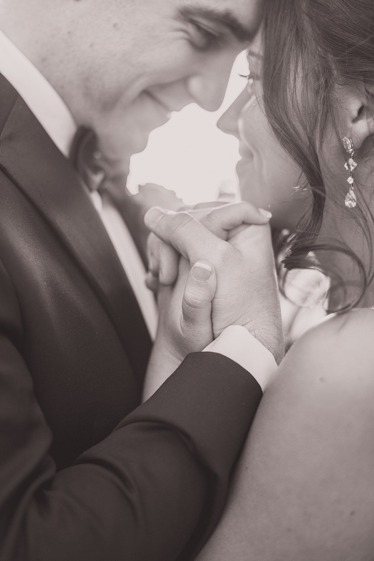 Bride-groom-wedding-greenville-sc-avenue-sweet
