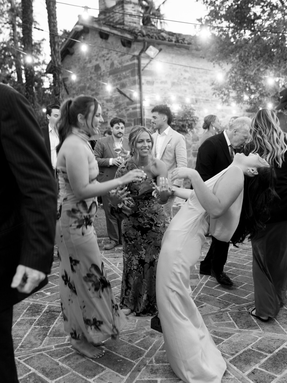 Cacie_Carroll@CacieCarrollPhotography_ItalianWeddingWeekend_VillaTelloni_SanSeverinoItaly-1402