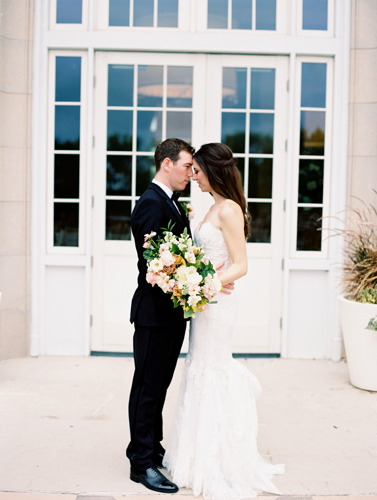 pink and golden yellow bouquet, beach club wedding minneapolis, studio fleurette