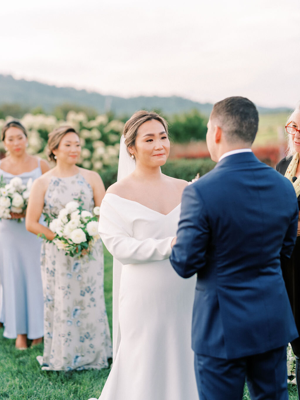 Leslie&Ricardo_EarlyMountainVineyardWedding_SneakPeek-88