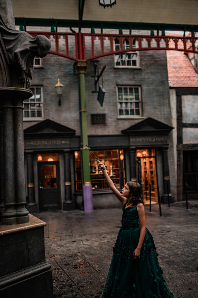 Universal-Studios-Wizarding-World-Photographer_3331