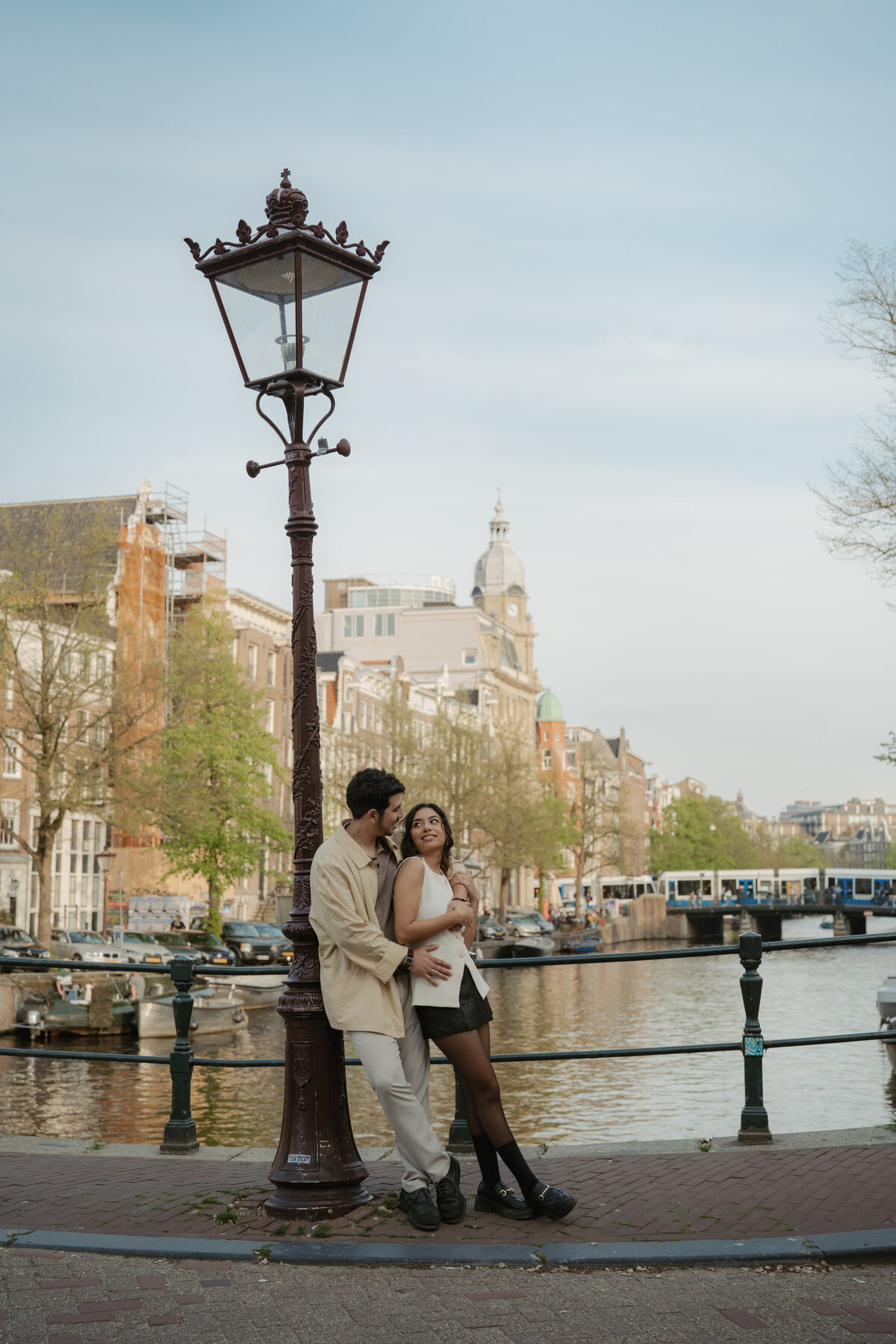 golden-hour-couple-photoshoot-amsterdam-couple-photographer-amsterdam-inhosuecapture-76