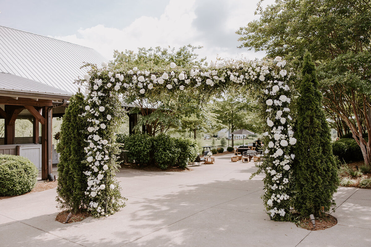 white-wedding-florals-00003
