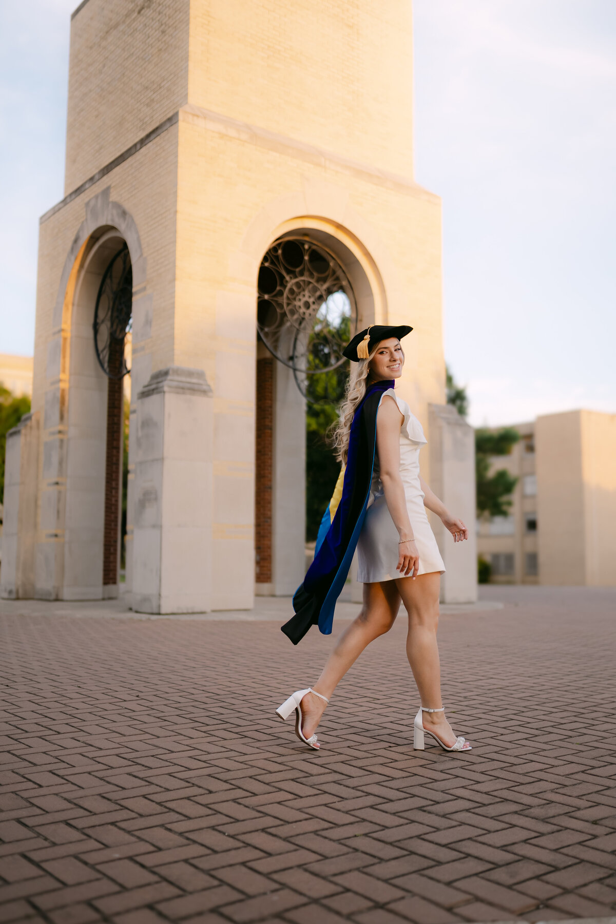 Abygail Banks Studios- San Antonio Graduation Photographer St. Marry's43