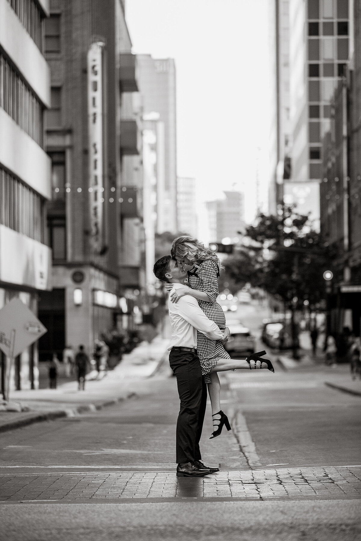 Dallas skyline engagement photos Hampton Morrow 0001