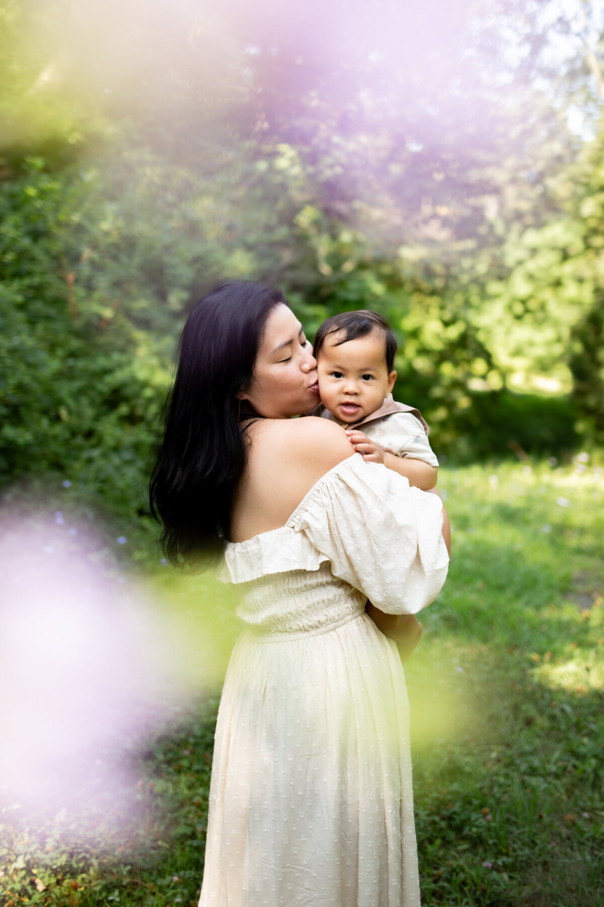 artistic-wildflower-motherhood-family-photo-session-long-island