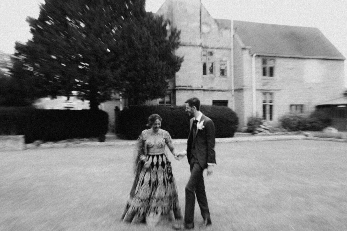 bride_and_groom_portrait_motion