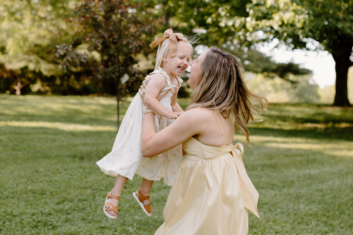 christina_ney_photography_wedding_engagement_lifestyle_photographer_dubuque_iowa_wedding_planning_assistance_adventurous_bold_laidback Family Photography34