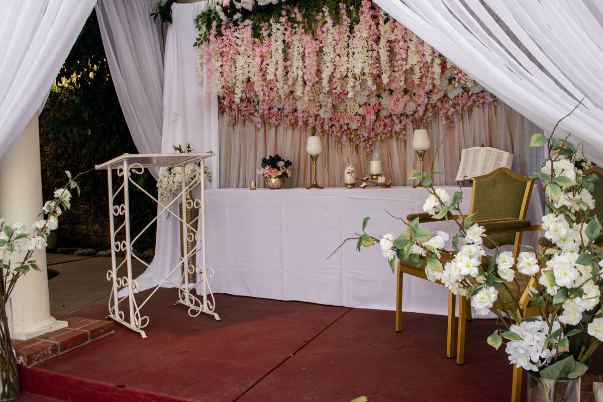 Ceremony Decor (13)