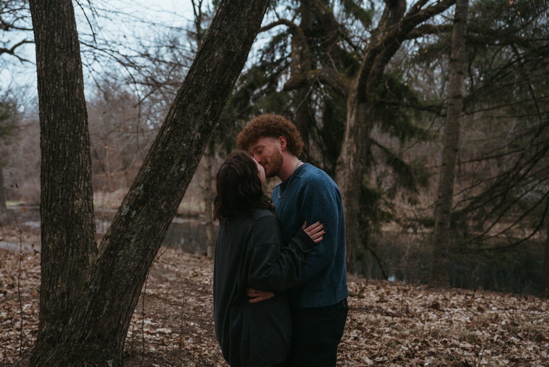 milwaukee engagement photographer-5