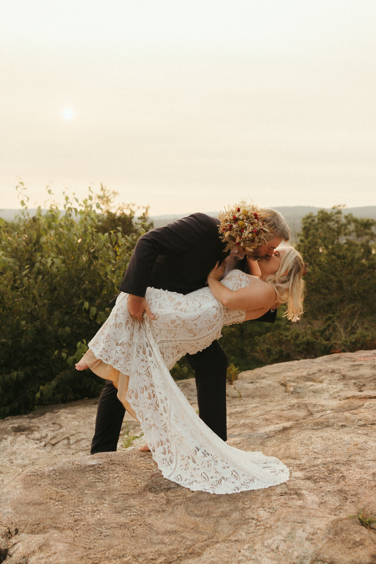 Megan-Joe-Elopement-Sierra-Does-Photos-Cliff-Lake-Manchester-NH-Photographer_054