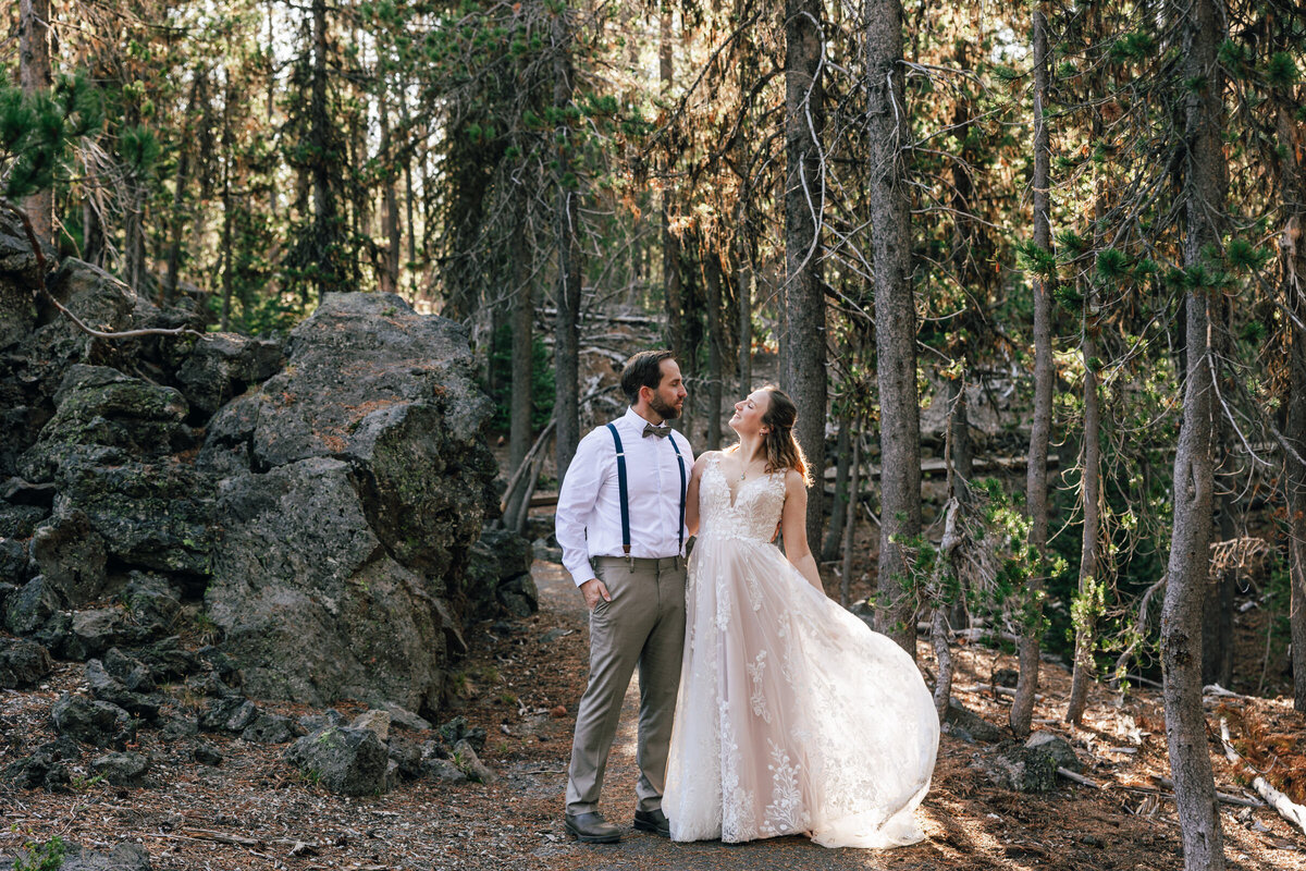Fall-Sparks-Lake-Bend-Oregon-Elopement-8