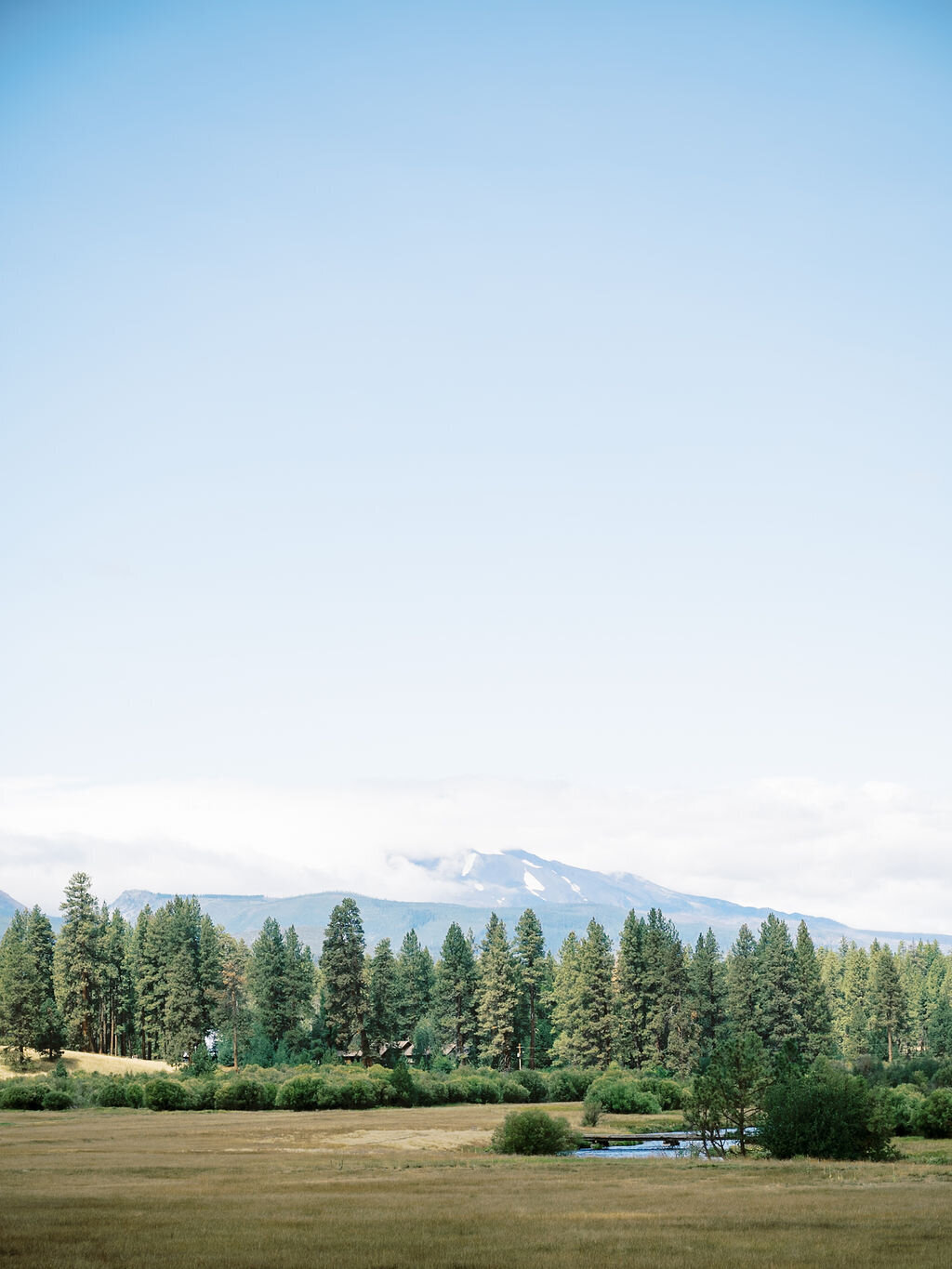 house-on-metolius-wedding