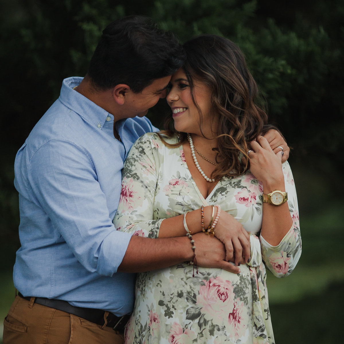 26Maryland-Outdoor-Maternity-Cylburn-Arboretum-Floral-Dress-Couple-Fall